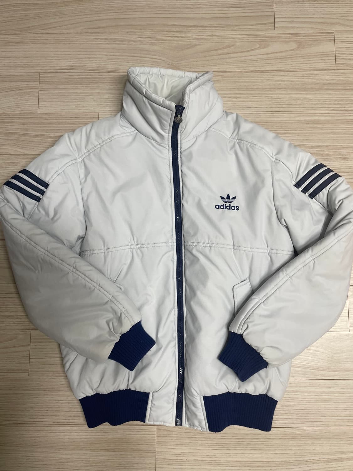 유일매물 아디다스 서독제 80s 패딩 상품이미지1