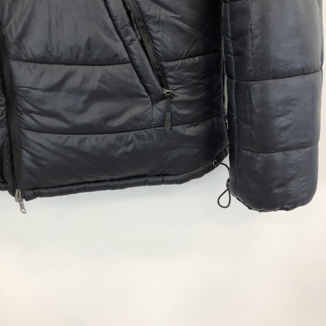 아르마니 AJ (국내판) 리버시블 패딩 100  상품이미지3