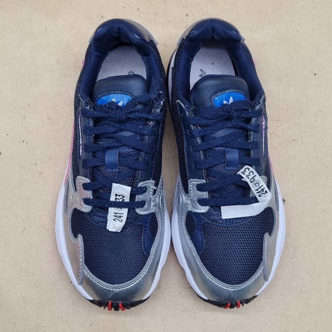 아디다스 팔콘 여성운동화230  상품이미지2