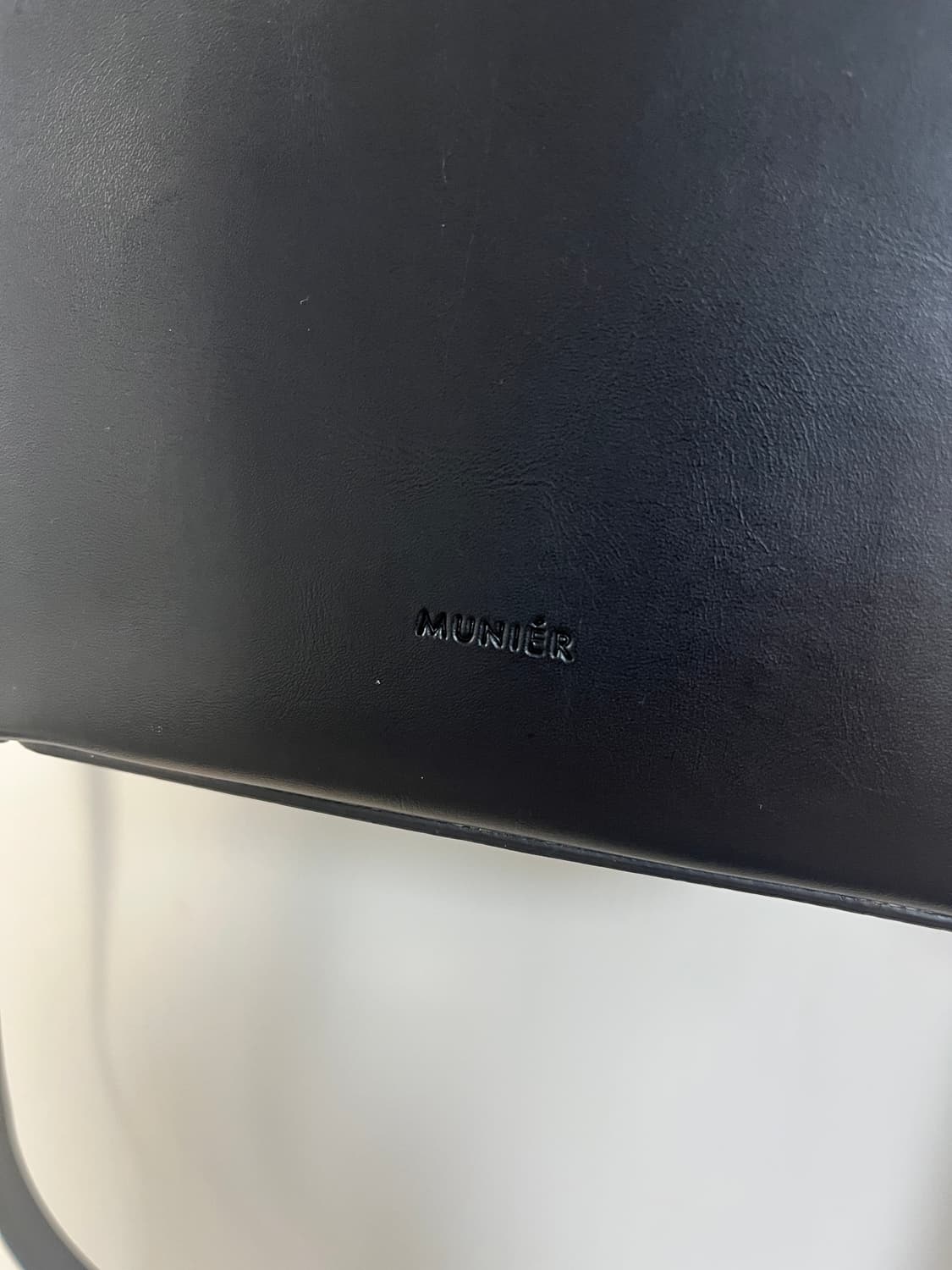 뮤니에 큐브백 블랙 (크로스,토트 가능) 상품이미지4