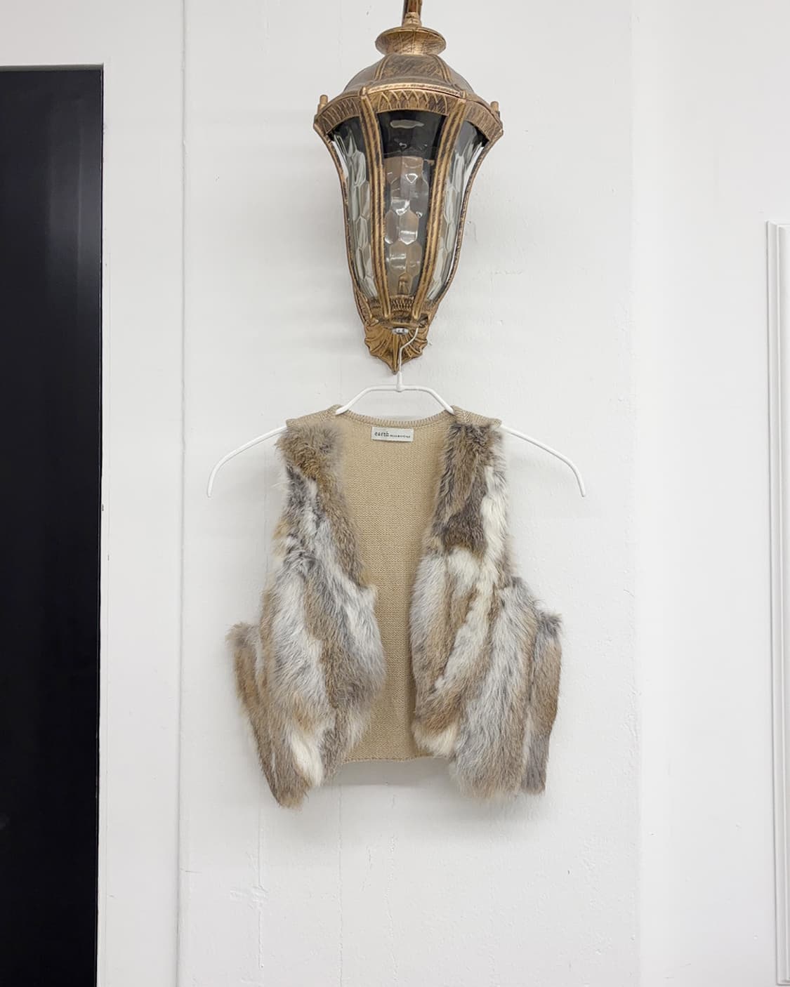 earth music&ecology rabbit fur crop vest 상품이미지1