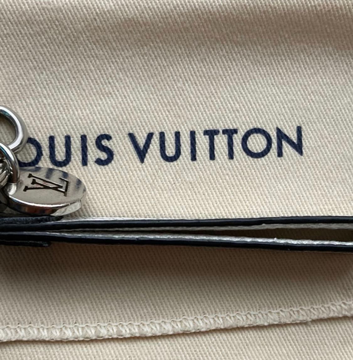 [정품] 루이비통 이클립스 레더 화이트 키링 풀구성품 상품이미지5