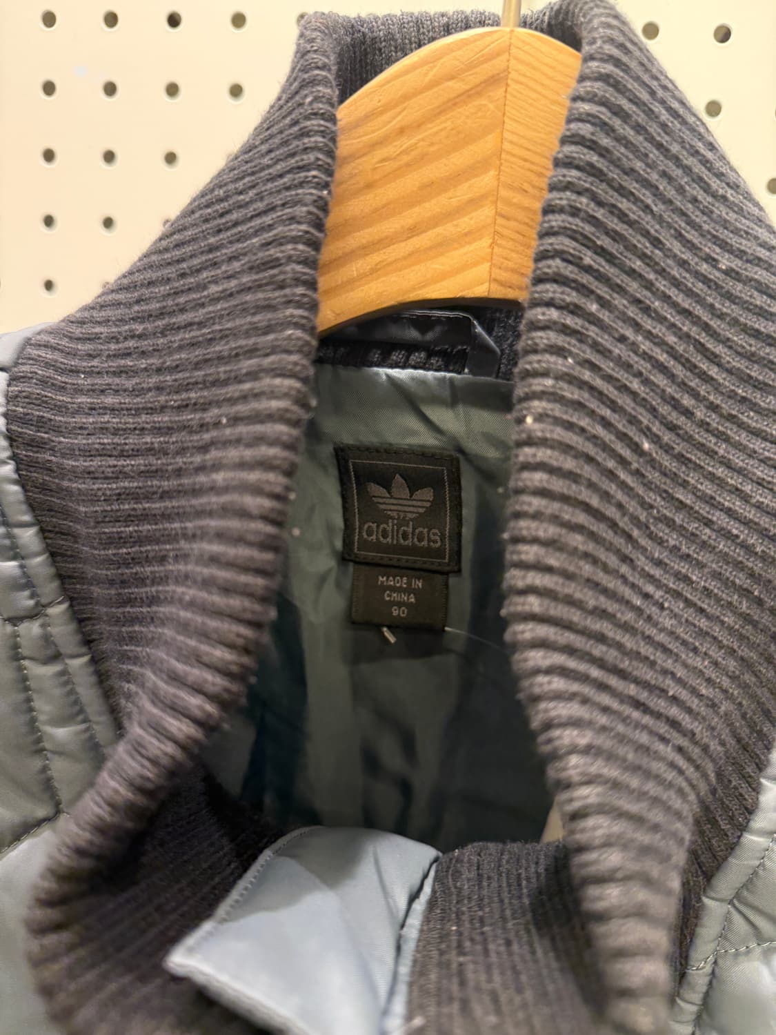 아디다스 퀼팅 패디드 봄버 자켓 U196 상품이미지4