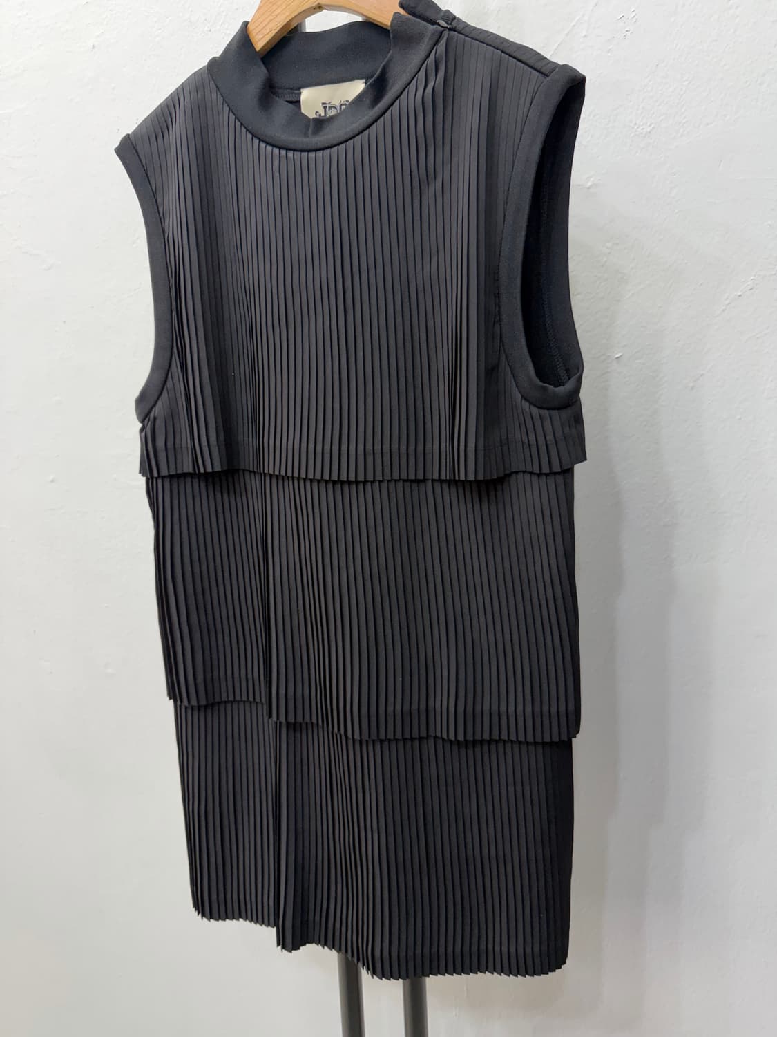 정품) 럭키슈에뜨 플리츠 레이어드 민소매 블라우스 티셔츠 36 상품이미지2