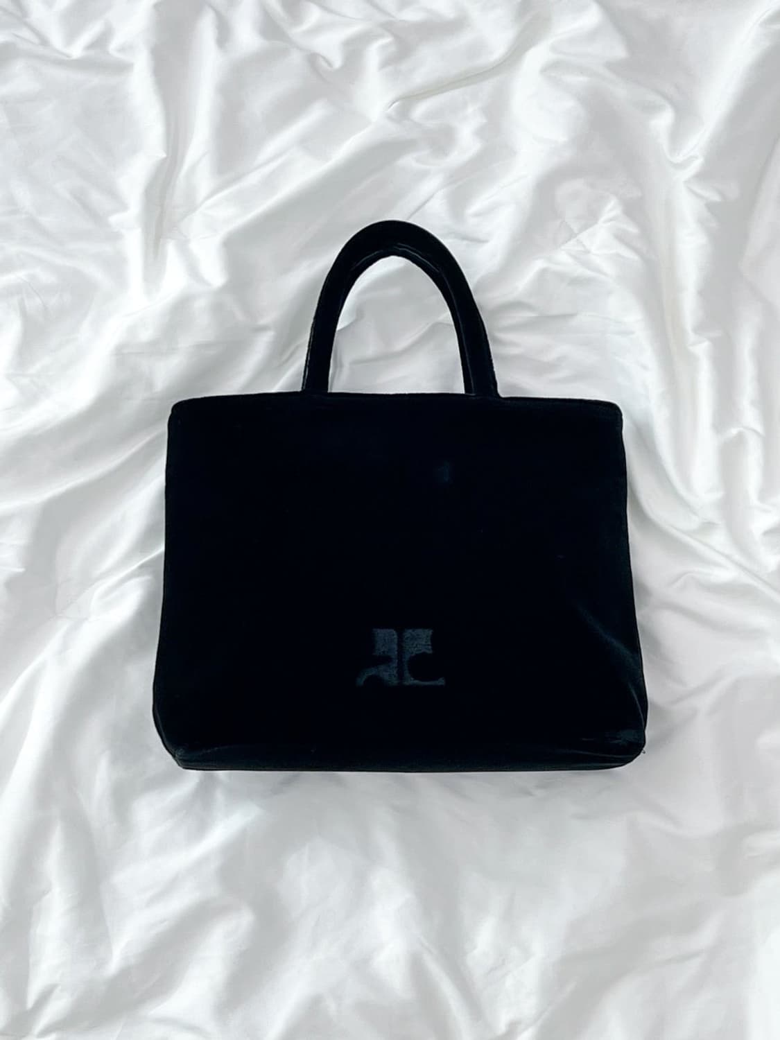 courreges / 꾸레쥬 블랙 벨벳 토트백 상품이미지4