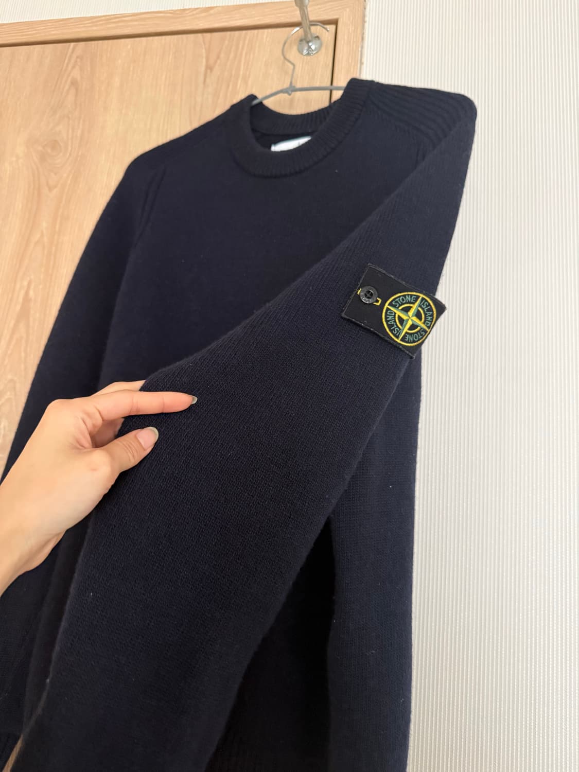 스톤아일랜드 네이비 니트 정품 상품이미지3