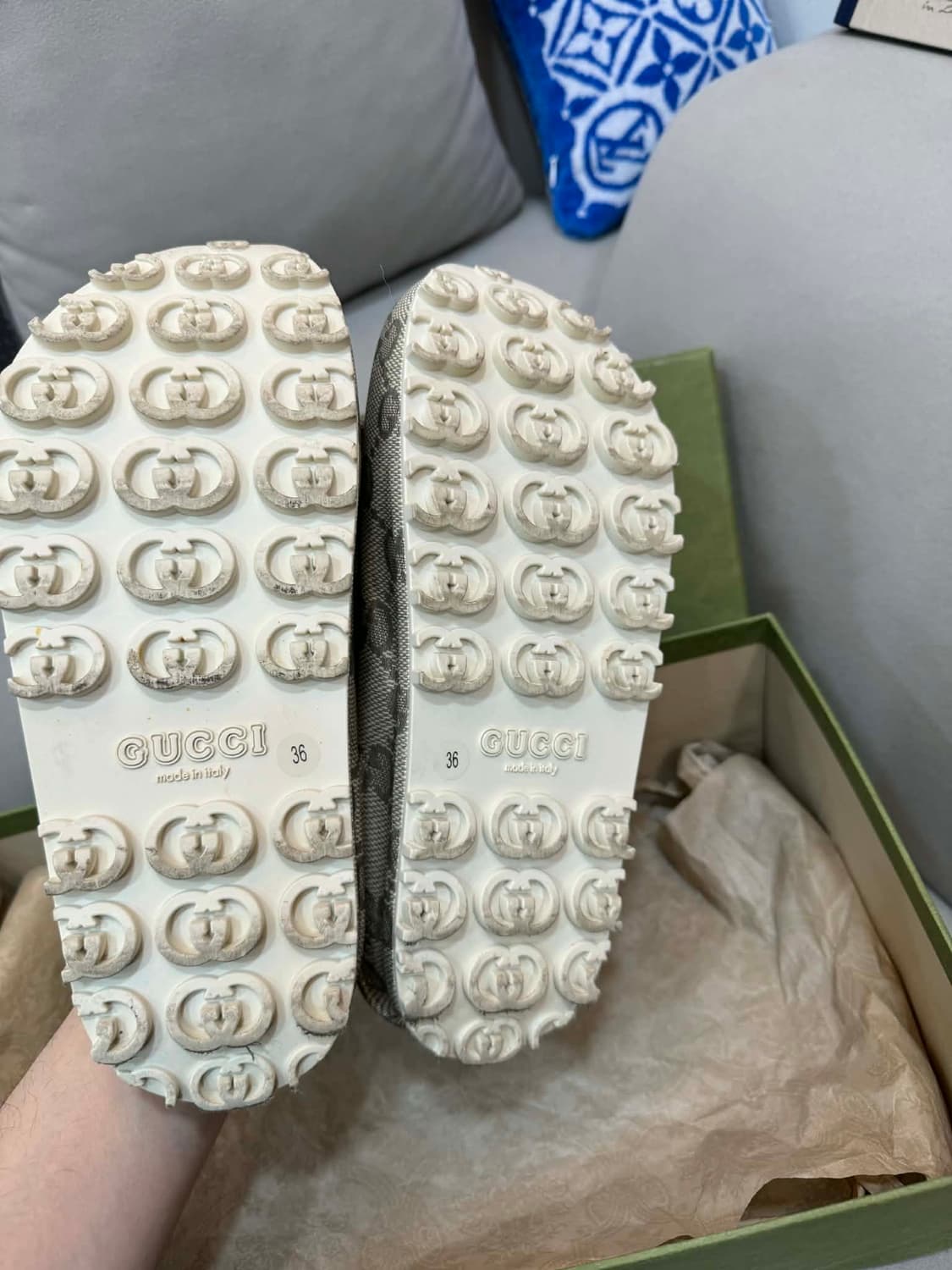 새싱품급 구찌 GG 인터로킹 슬라이드 슬리퍼 36사이즈 상품이미지2