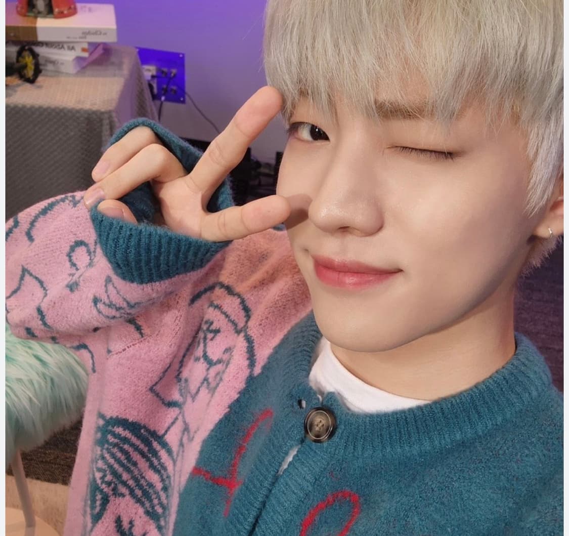 유쓰배쓰 드로잉 가디건 상품이미지10