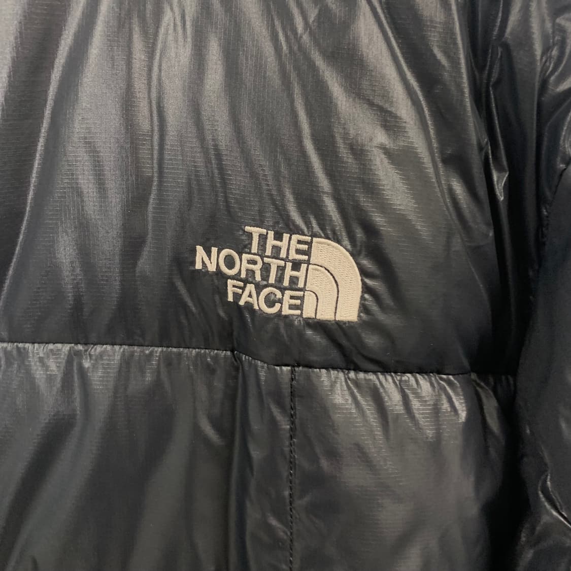 노스페이스 블랙 퀼팅 경량 패딩 상품이미지5