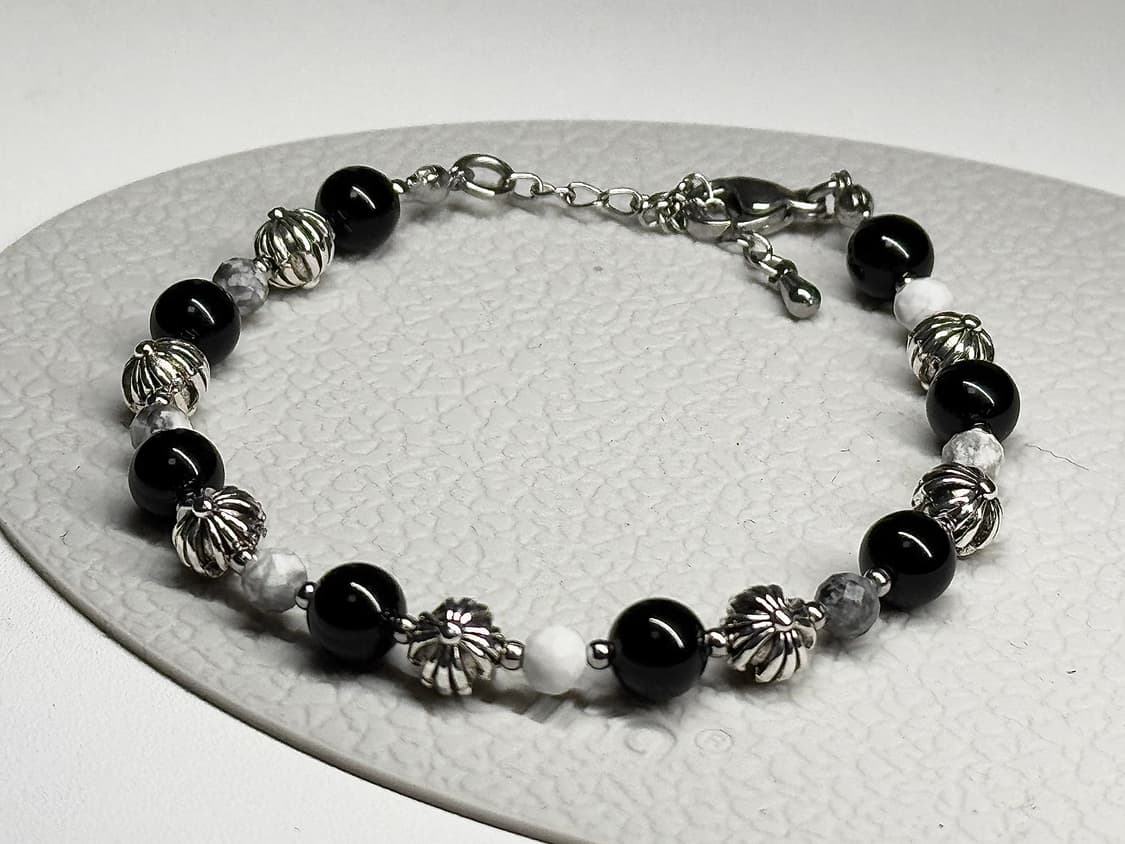 (핸드메이드) 오닉스 크롬 십자가 하울라이트 천연 원석팔찌 상품이미지1