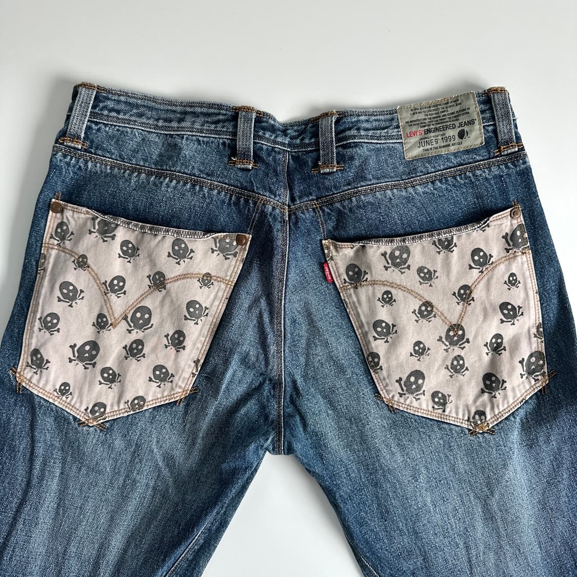 Levi's 리바이스 엔지니어드 스컬 포켓 데님 팬츠 상품이미지4