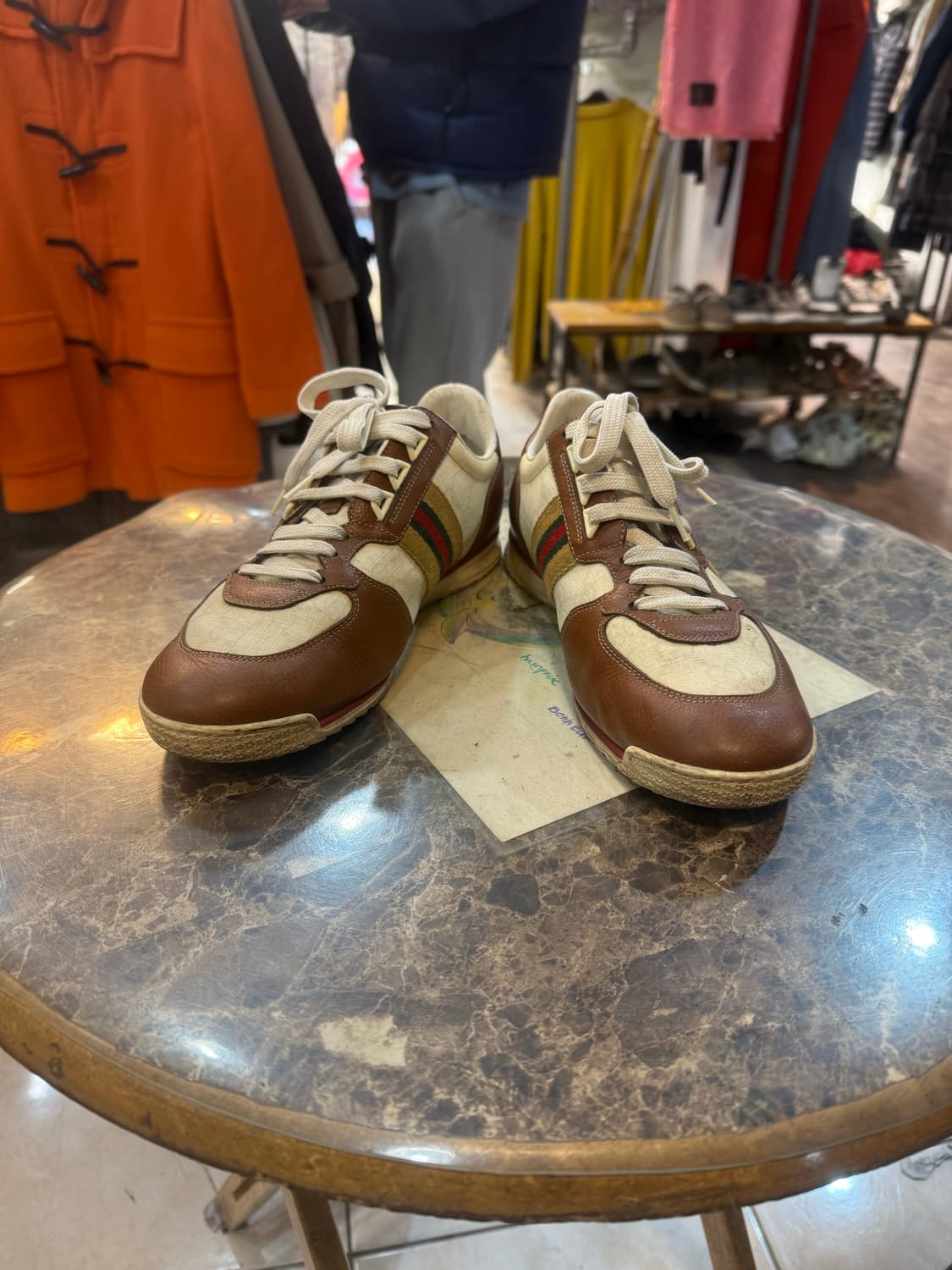 7반/265 정품 구찌 로우 스니커즈 팝니다 상품이미지1