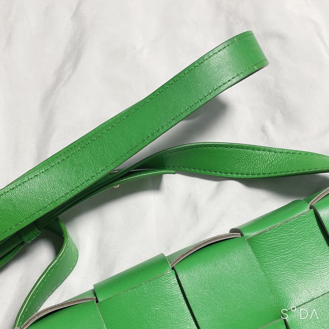 보테가베네타 카세트백 그린 상품이미지9