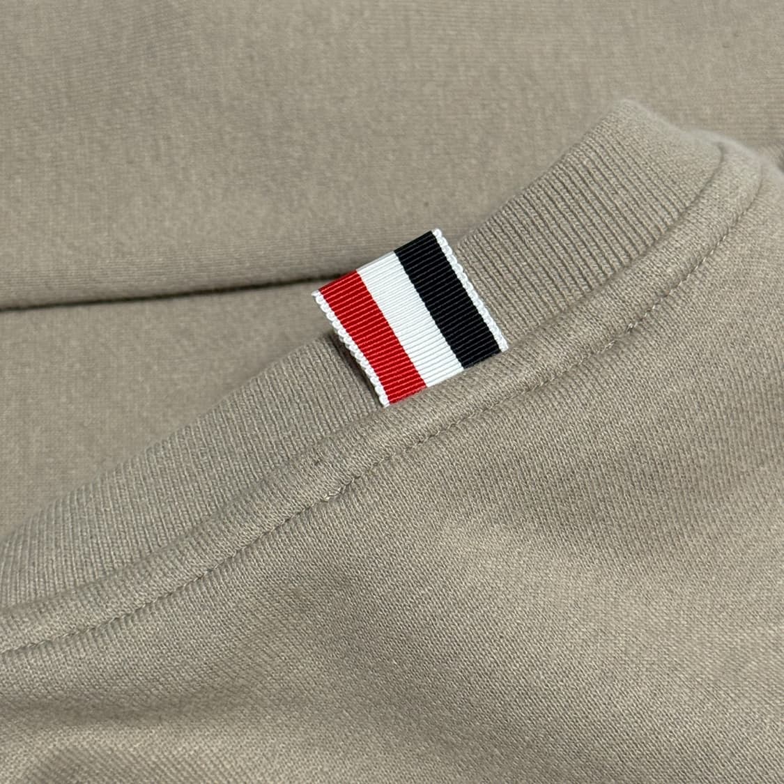 톰브라운 브라운 사선 맨투맨 상품이미지5