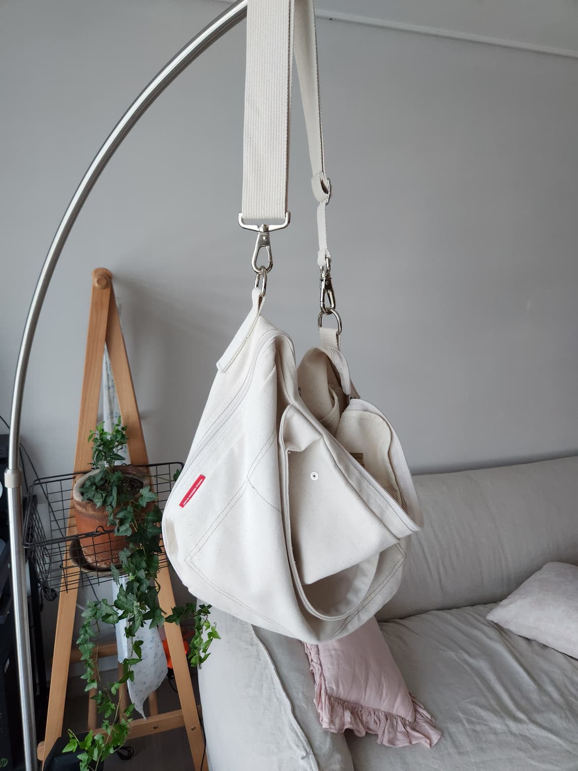 [White] Stride bag 26ss 상품이미지4