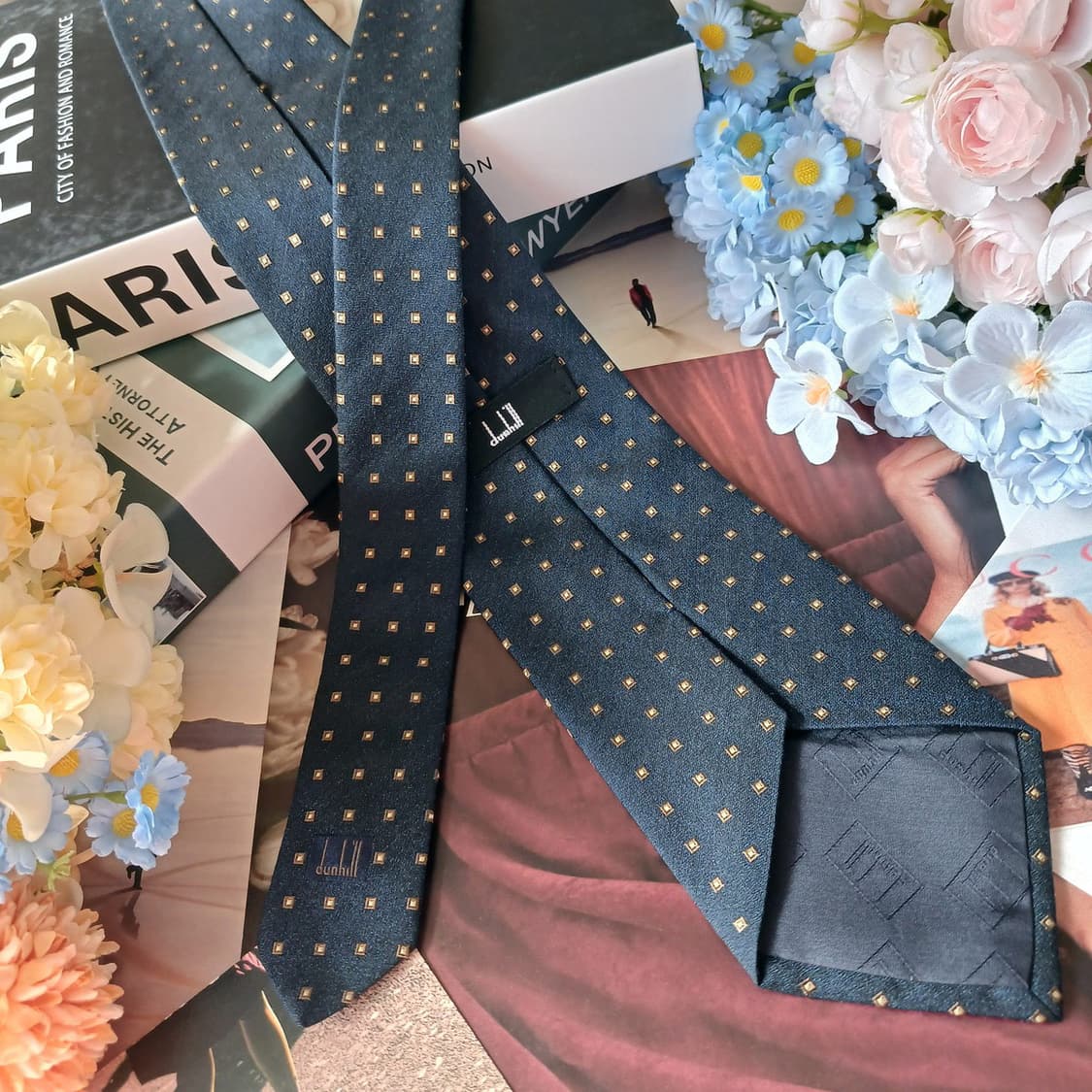 던힐 실크 네이비 패턴 넥타이 9.7cm A+등급 G25
 상품이미지5