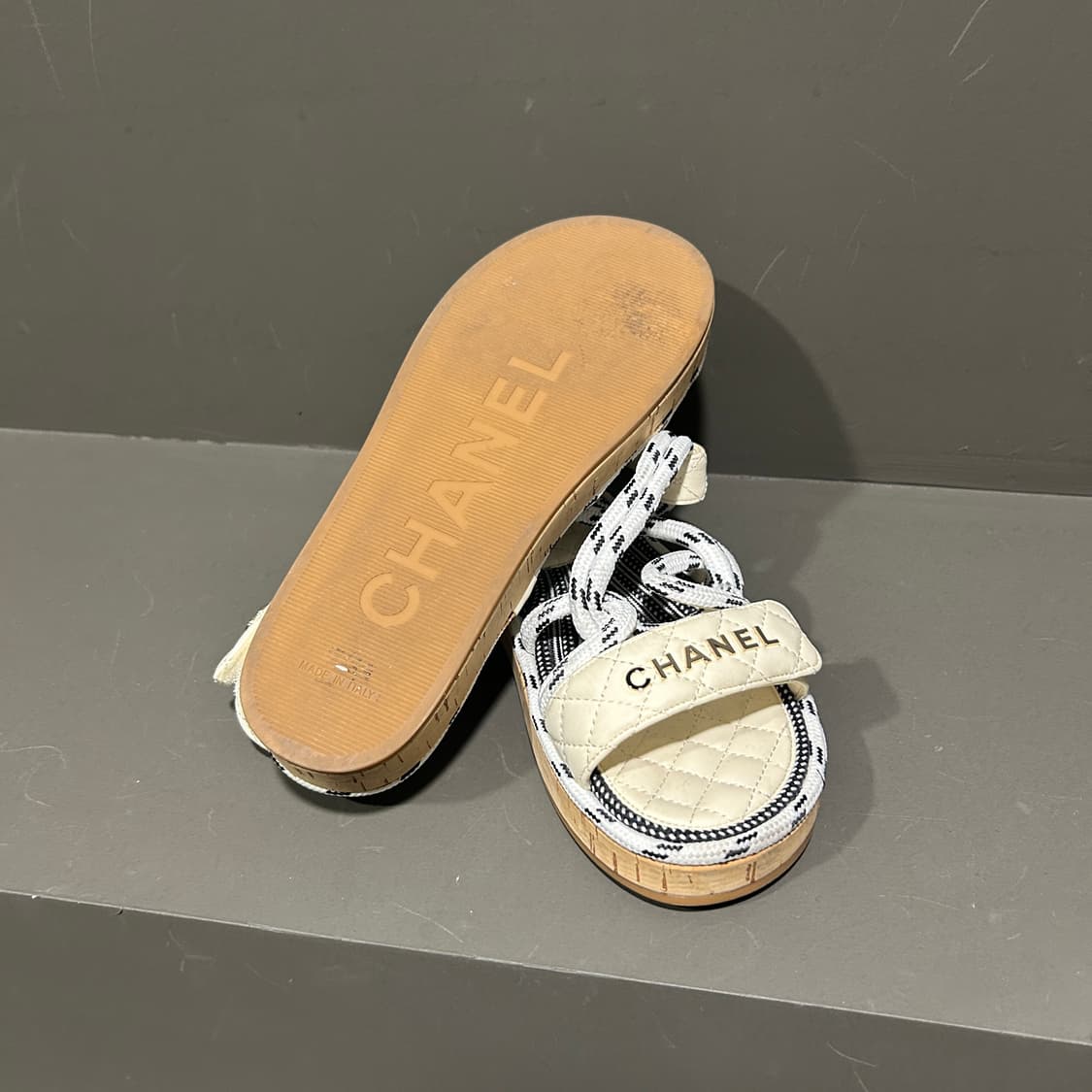 샤넬 램스킨 퀼팅 벨크로 스트랩 샌들 상품이미지6