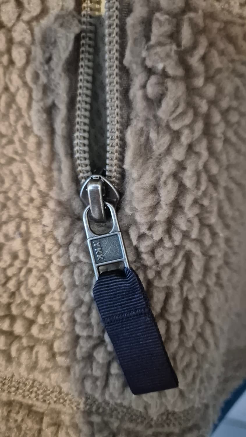 파타고니아 레트로 베스트 m사이즈 2회착용 상태굿 상품이미지4