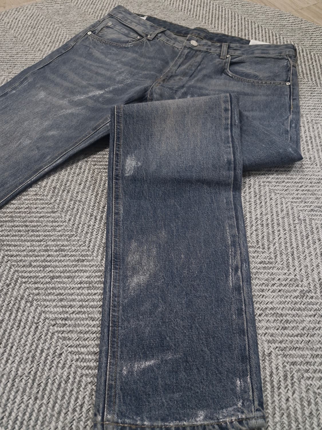 (새상품) 자라 × 루도빅 드 생 세르넹 슬림핏 왁스코팅진 44사이즈 상품이미지3