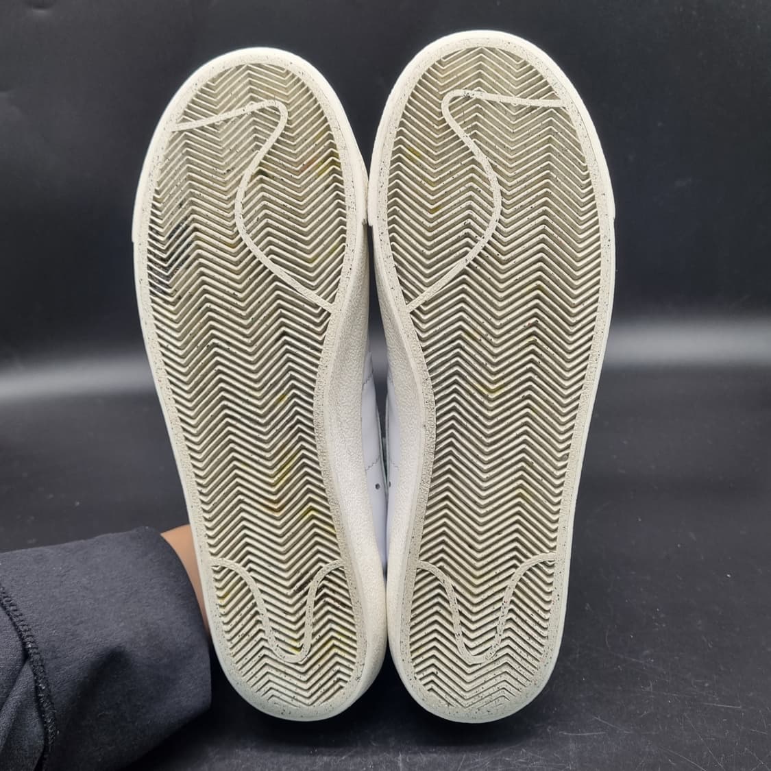 나이키 블레이져로우77 남성스니커즈275 상품이미지3