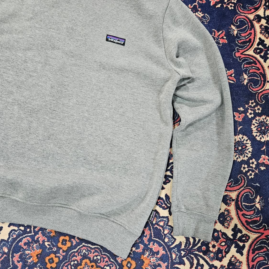 파타고니아 시그니쳐 그레이 맨투맨 L size 상품이미지2
