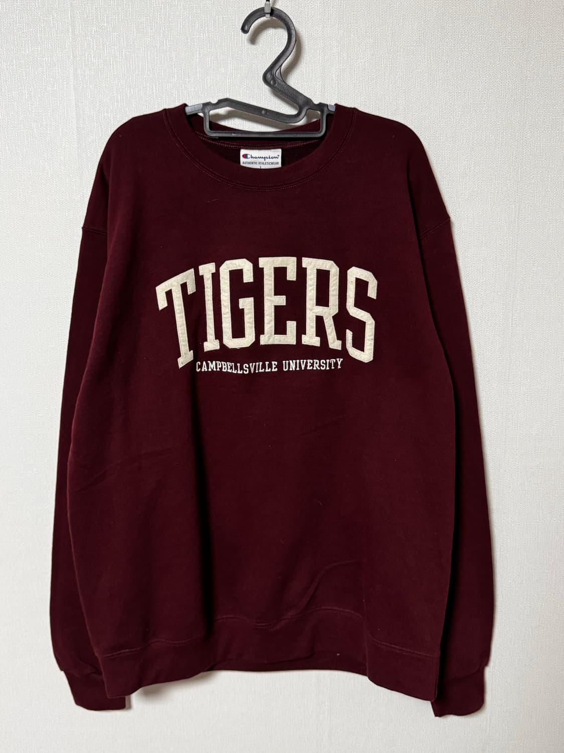 챔피온 버건디 Tigers 오버핏 맨투맨 상품이미지2