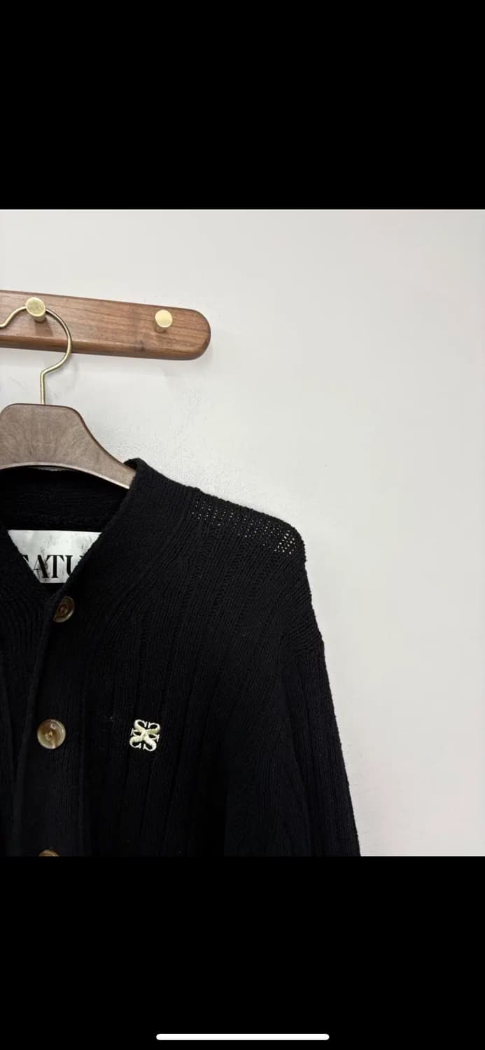 세터 오버사이즈 부클 블랙 가디건 H2475 상품이미지3