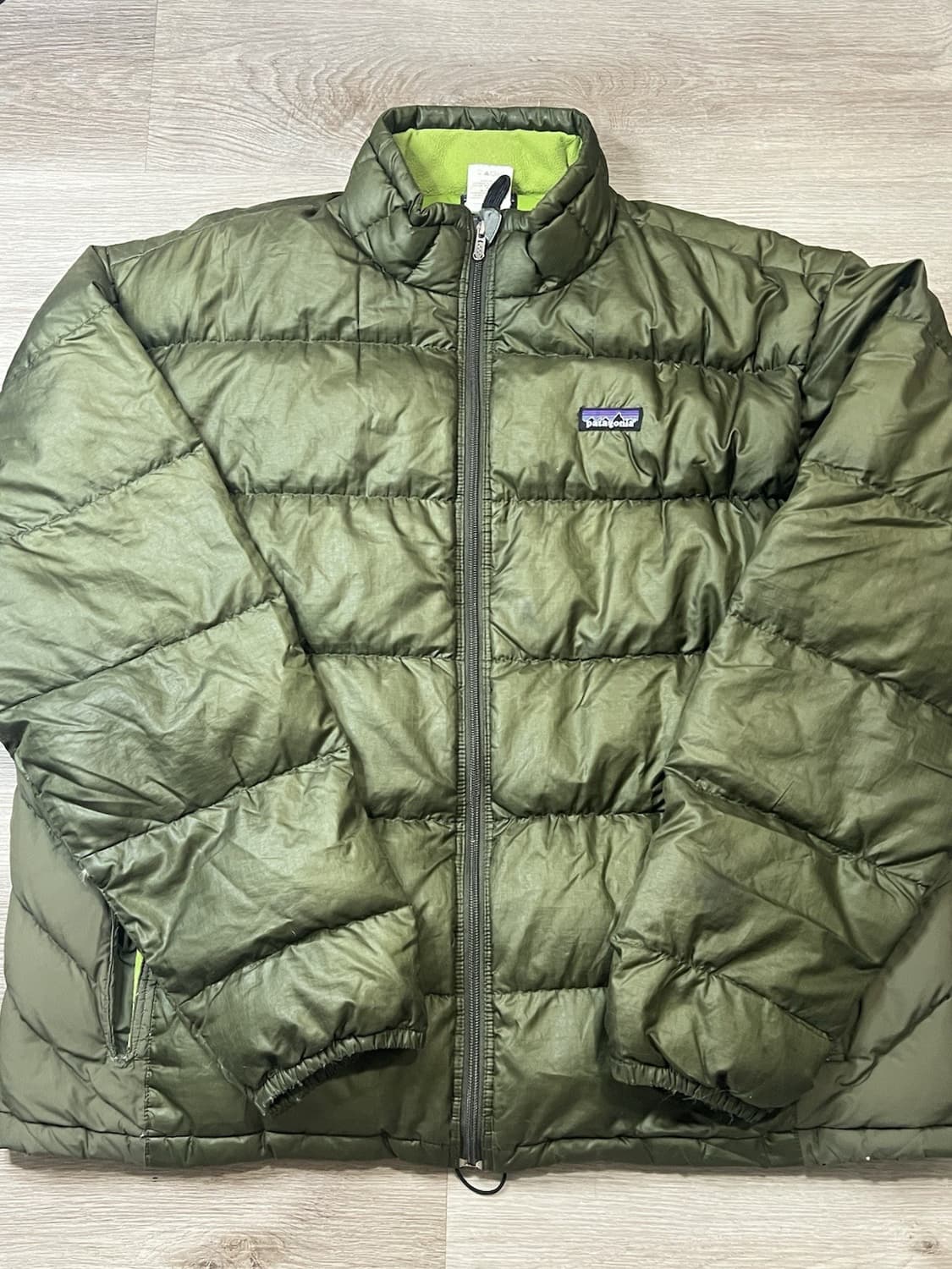 파타고니아 비비 다운 자켓 올리브 상품이미지1