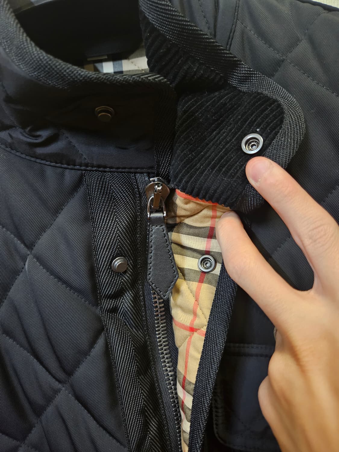 105 XL) 버버리 burberry 다이아몬드 퀼팅 베스트 상품이미지3
