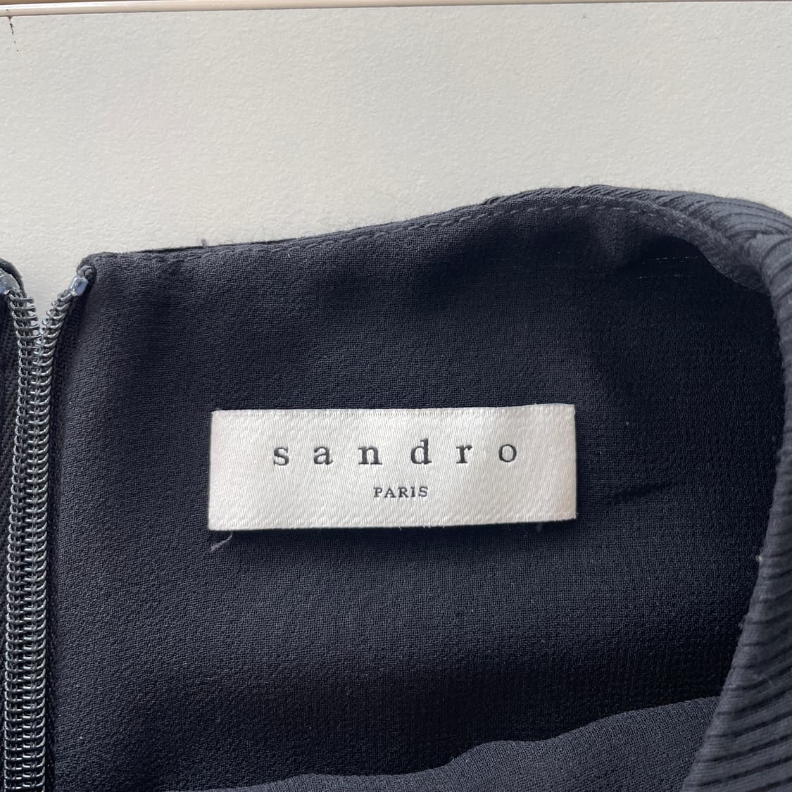 산드로 34,XS 레이스업 디테일 블랙 미디 원피스 상품이미지7