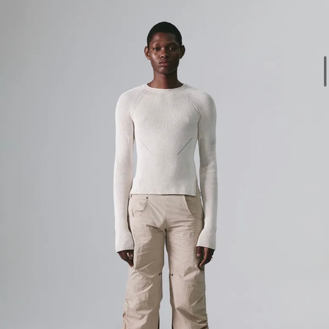 [나체 NACHE] 투톤 슬림 핏 니트 (UNISEX) BEIGE 상품이미지4