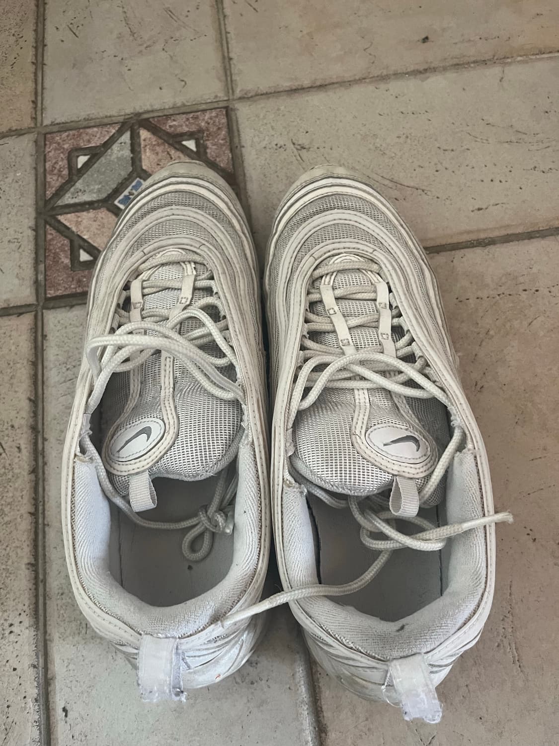 나이키 에어맥스 97 트리플 화이트 울프 그레이 상품이미지1