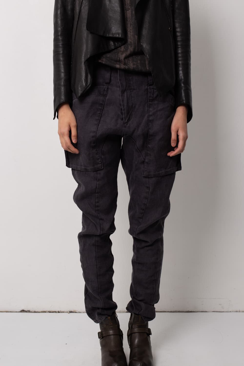 BAJRA ASYMMETRIC RAMIE JODHPUR PANTS 상품이미지1