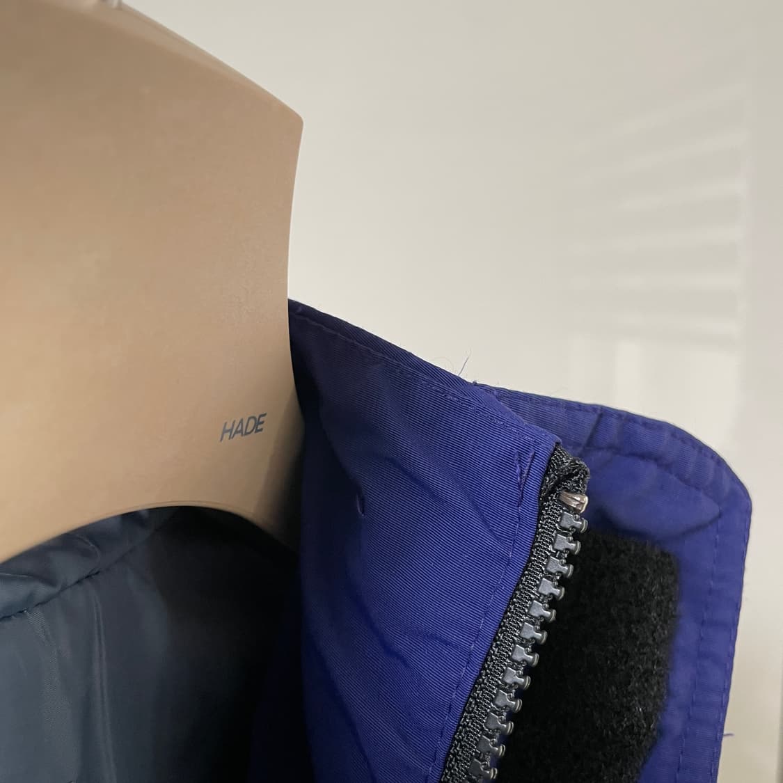 언더마이카 라이칸 리모주 21FW (레드 홀로 에디션) 1사이즈 상품이미지3