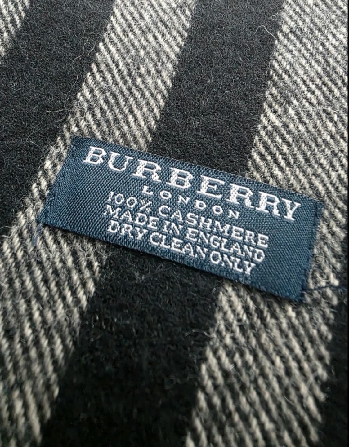 버버리 체크 캐시미어 머플러 상품이미지5