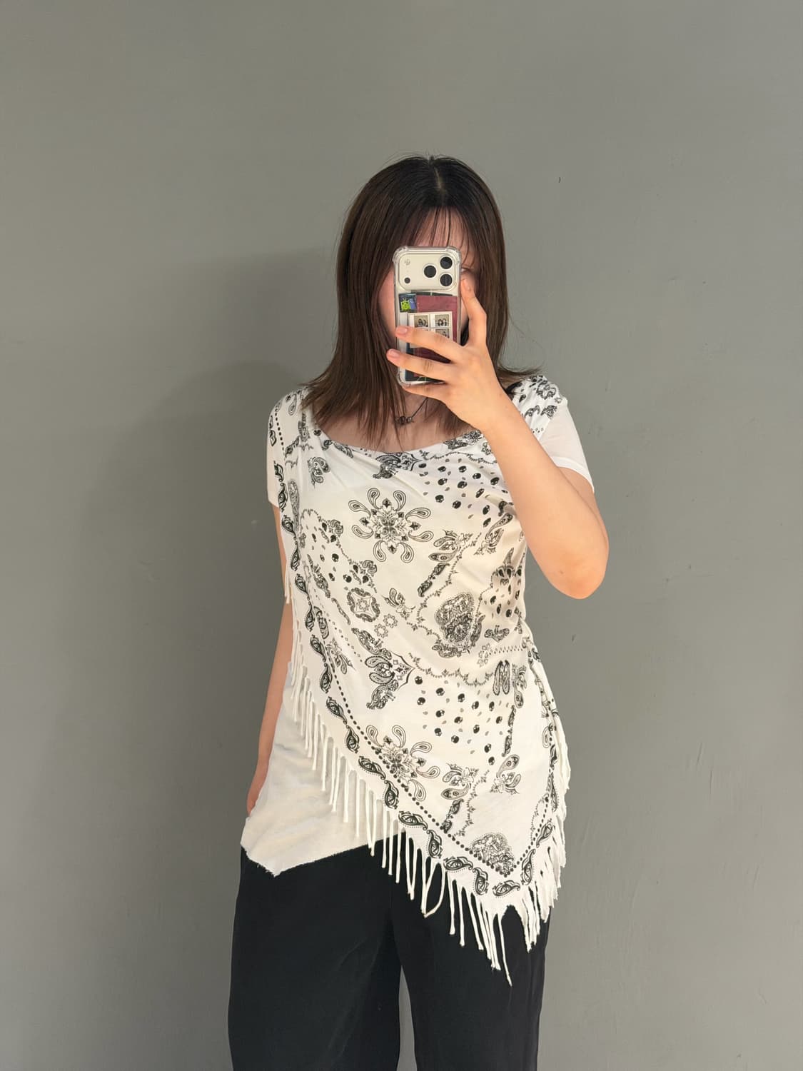 Bandana cascade drape printing top 상품이미지2