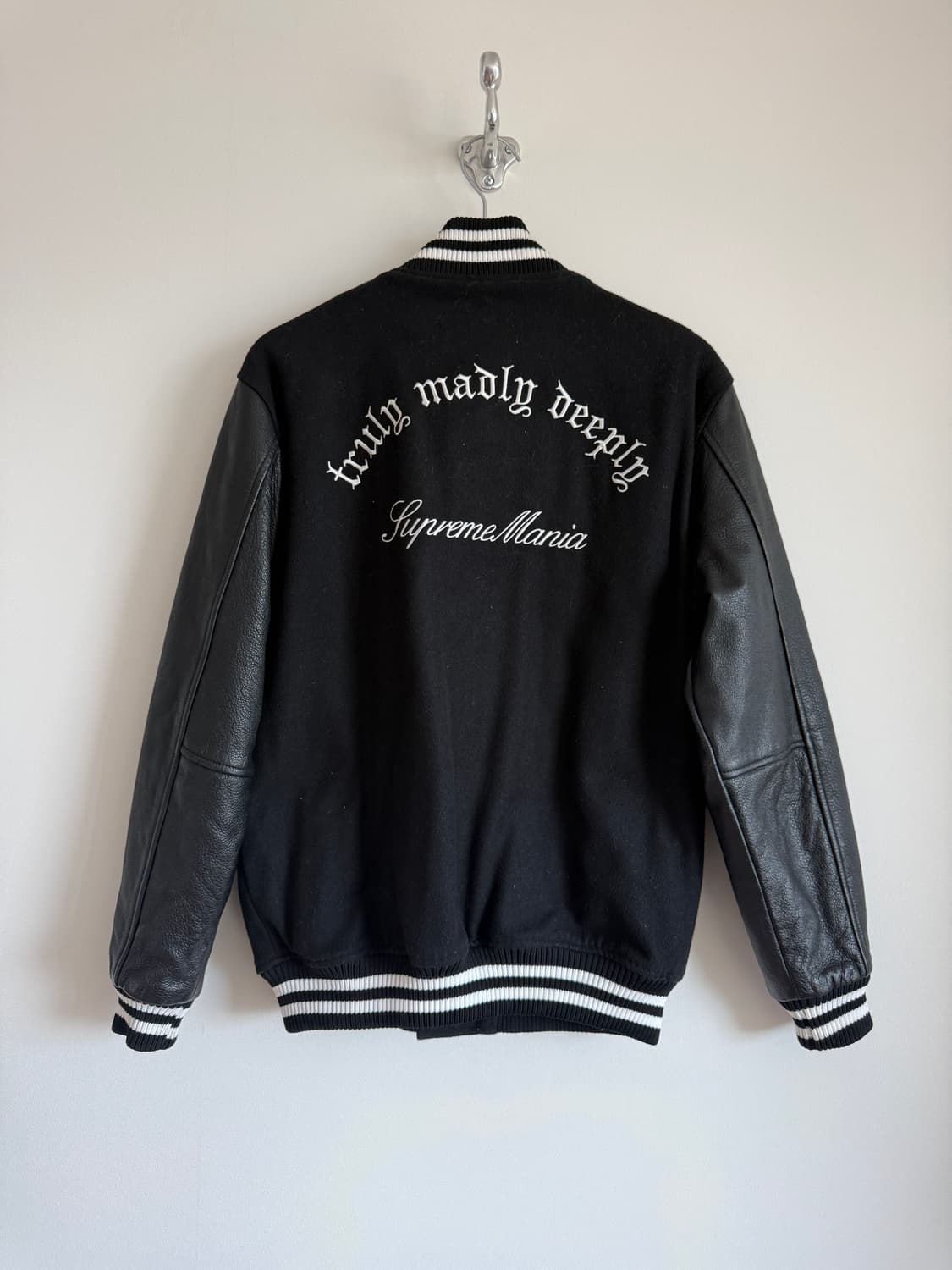 슈프림매니아(Supreme Mania) 굿즈 스타디움 점퍼 상품이미지5