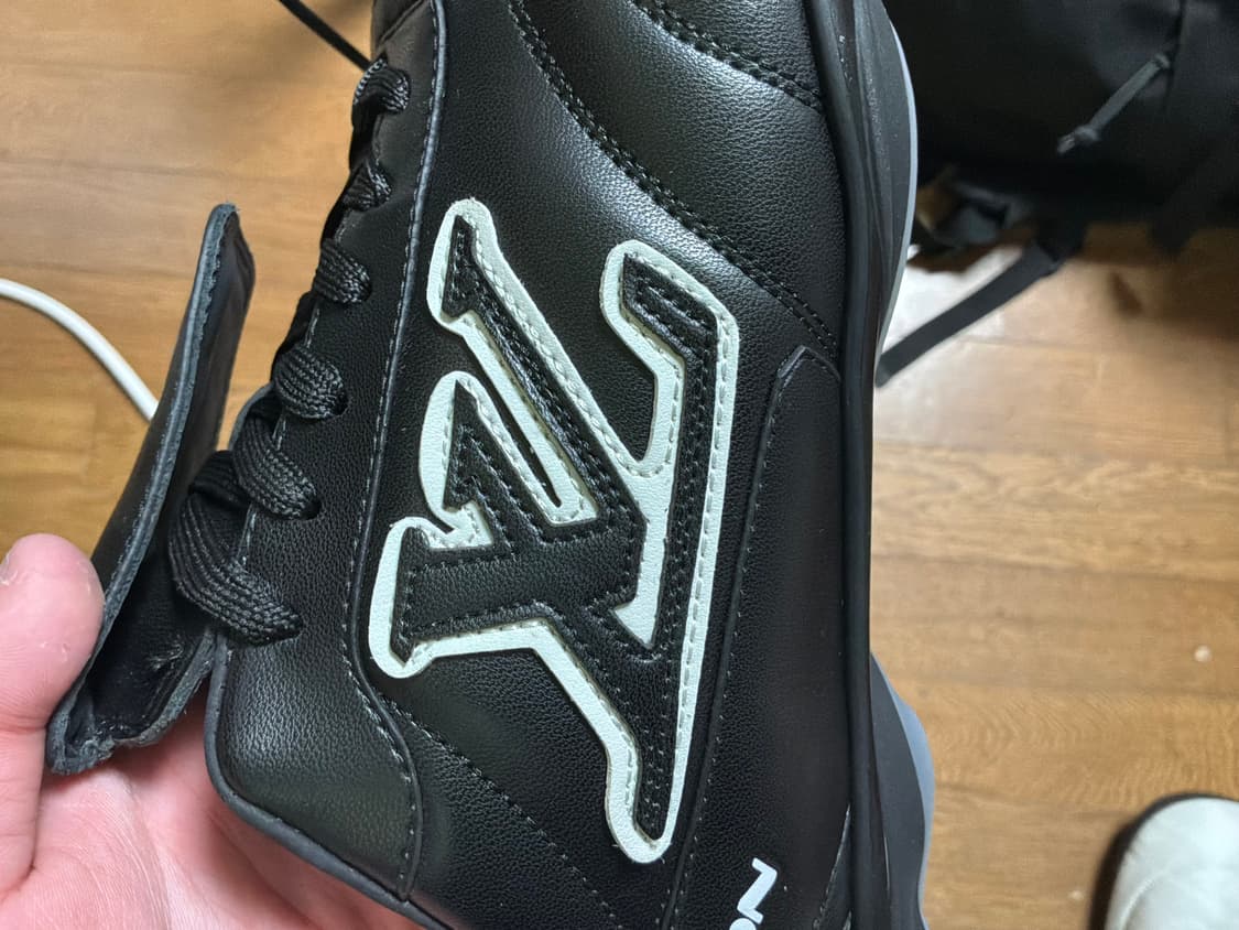 루이비통 싸커슈즈 상품이미지5