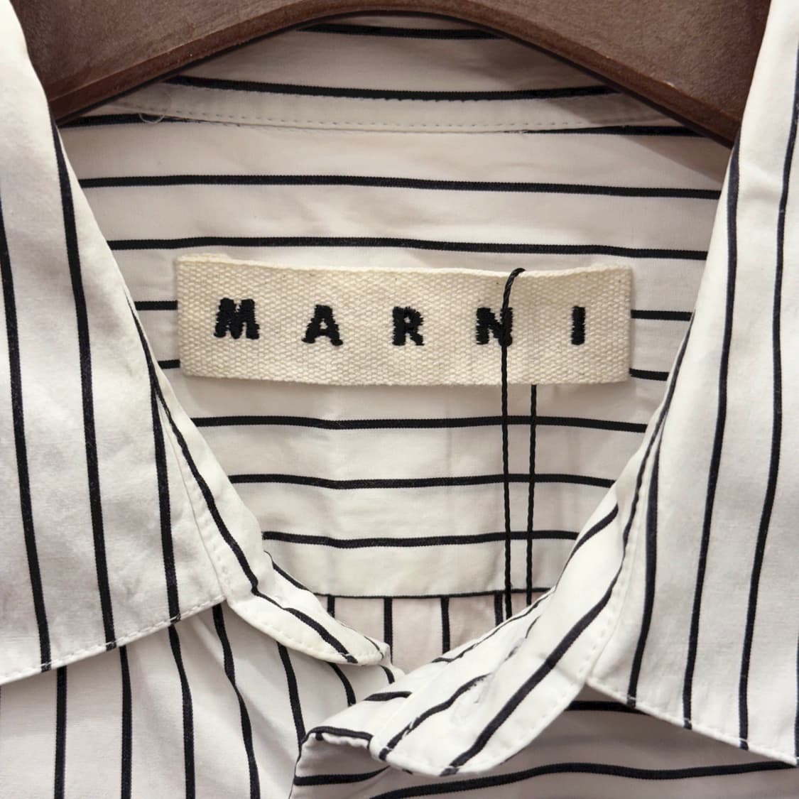 마르니 스트라이프 반팔 셔츠 언발란스 패치 디자인 화이트 블랙 배색 상품이미지7