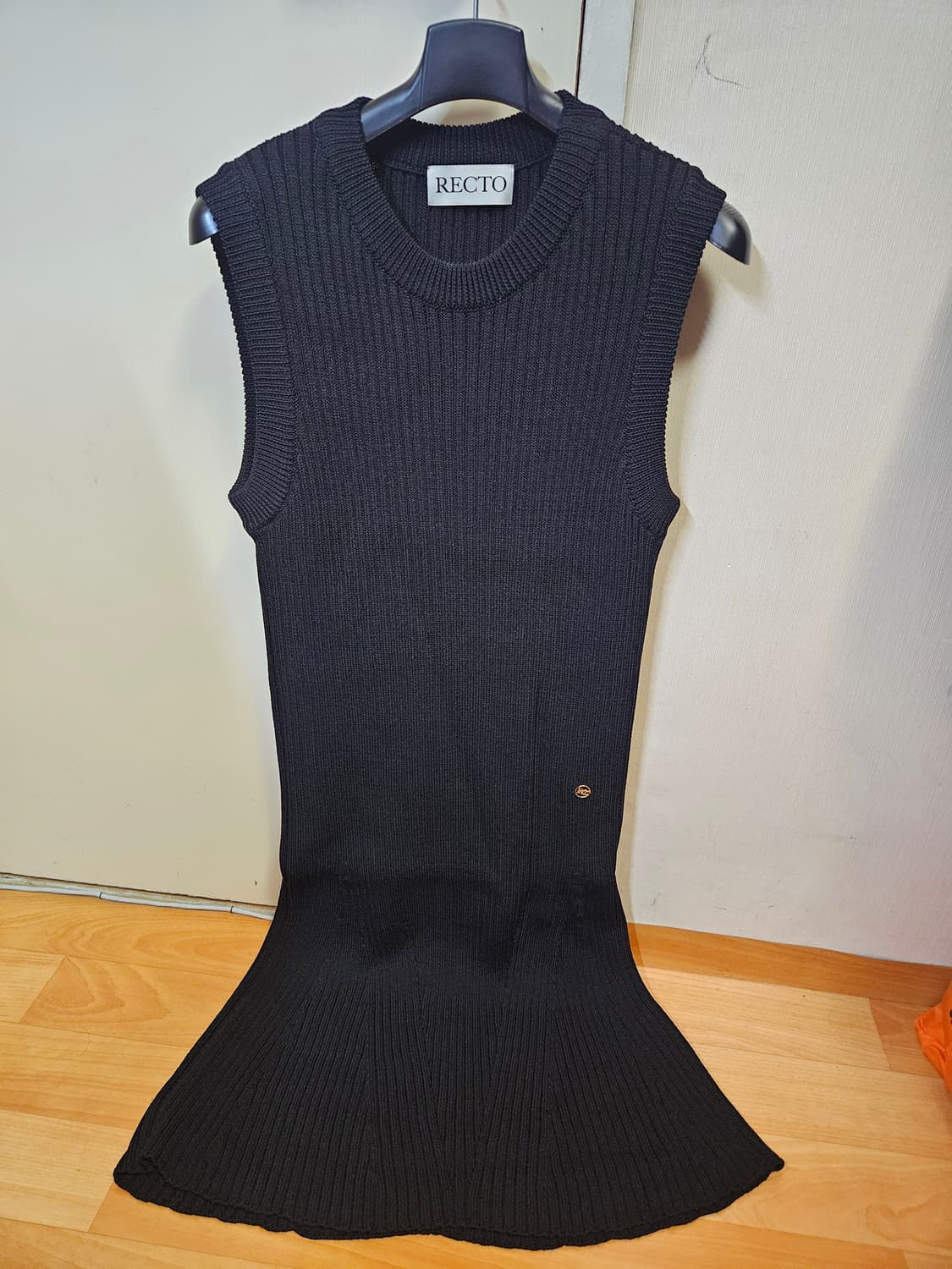 L) 렉토 RECTO 원피스 블랙 크루넥 미니 드레스 상품이미지2