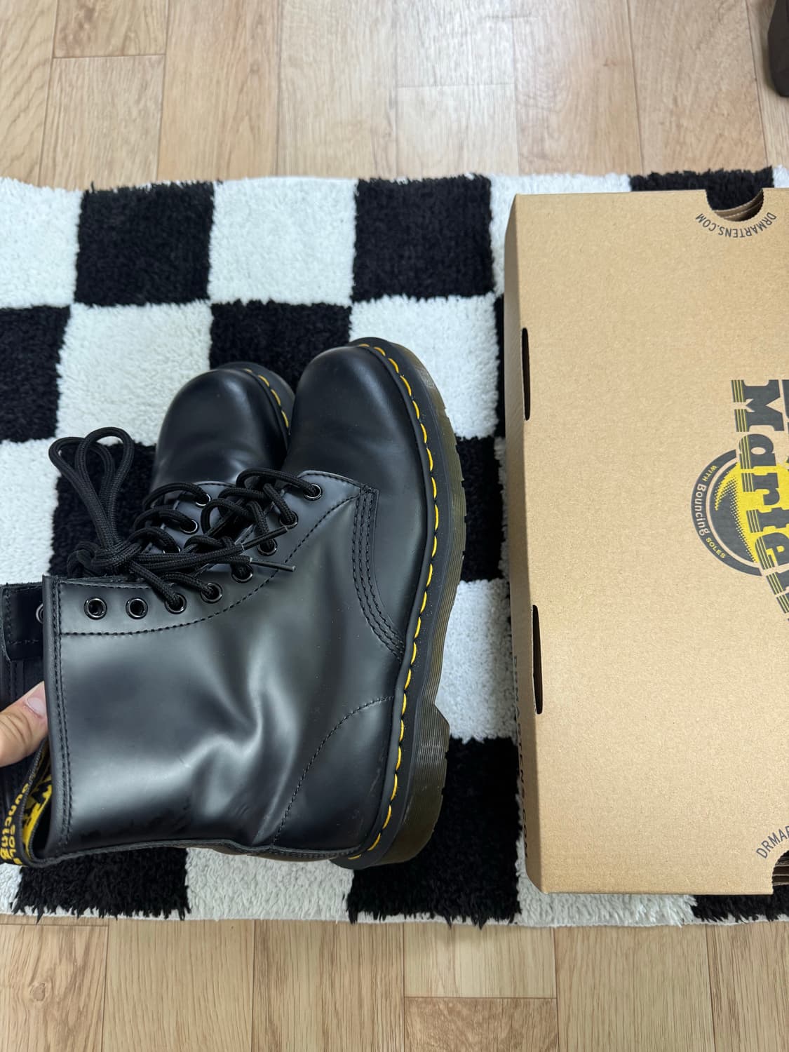 닥터마틴 8홀 uk7 size 상품이미지4