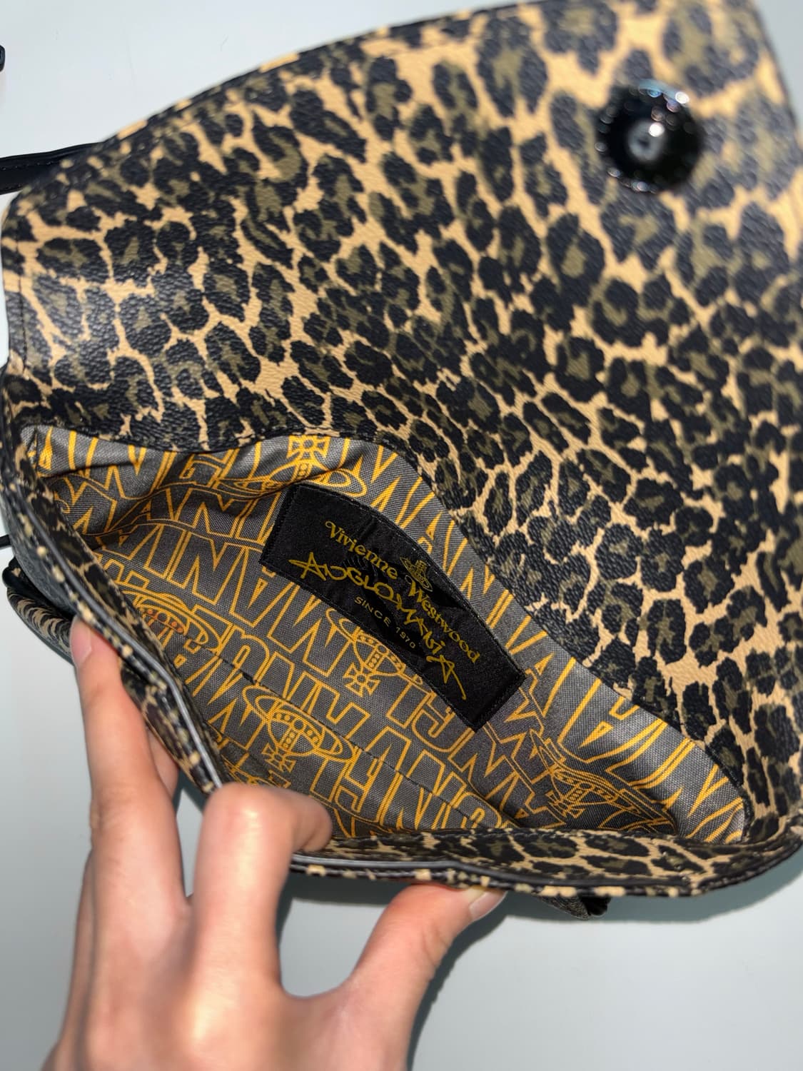 Vivienne Westwood 비비안 웨스트우드 레오파드 백 상품이미지7