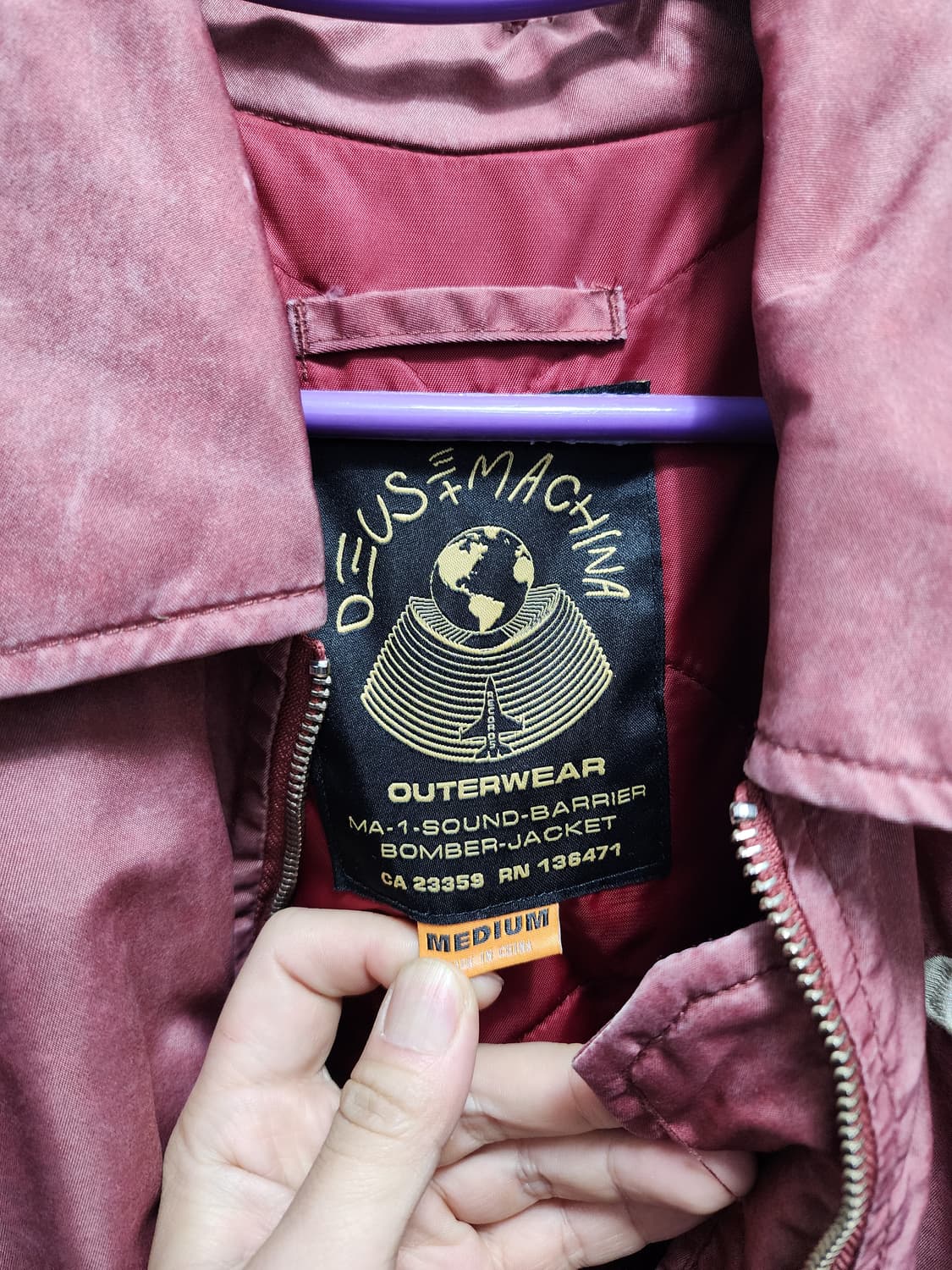 데우스 엑스 마키나 MA-1 플라이트 항공점퍼 상품이미지6