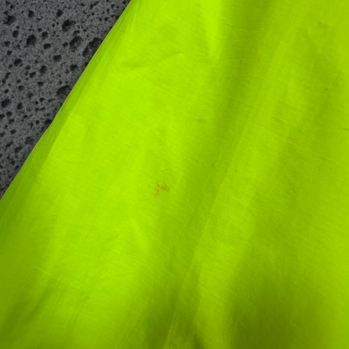 ✨ (바배) 나이키 네온 형광 윈드러너 바람막이  상품이미지7