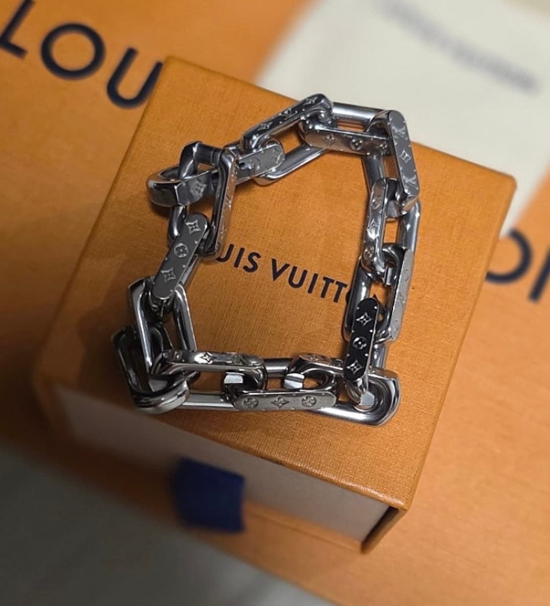 루이비통 모노그램 팔찌 M 상품이미지1