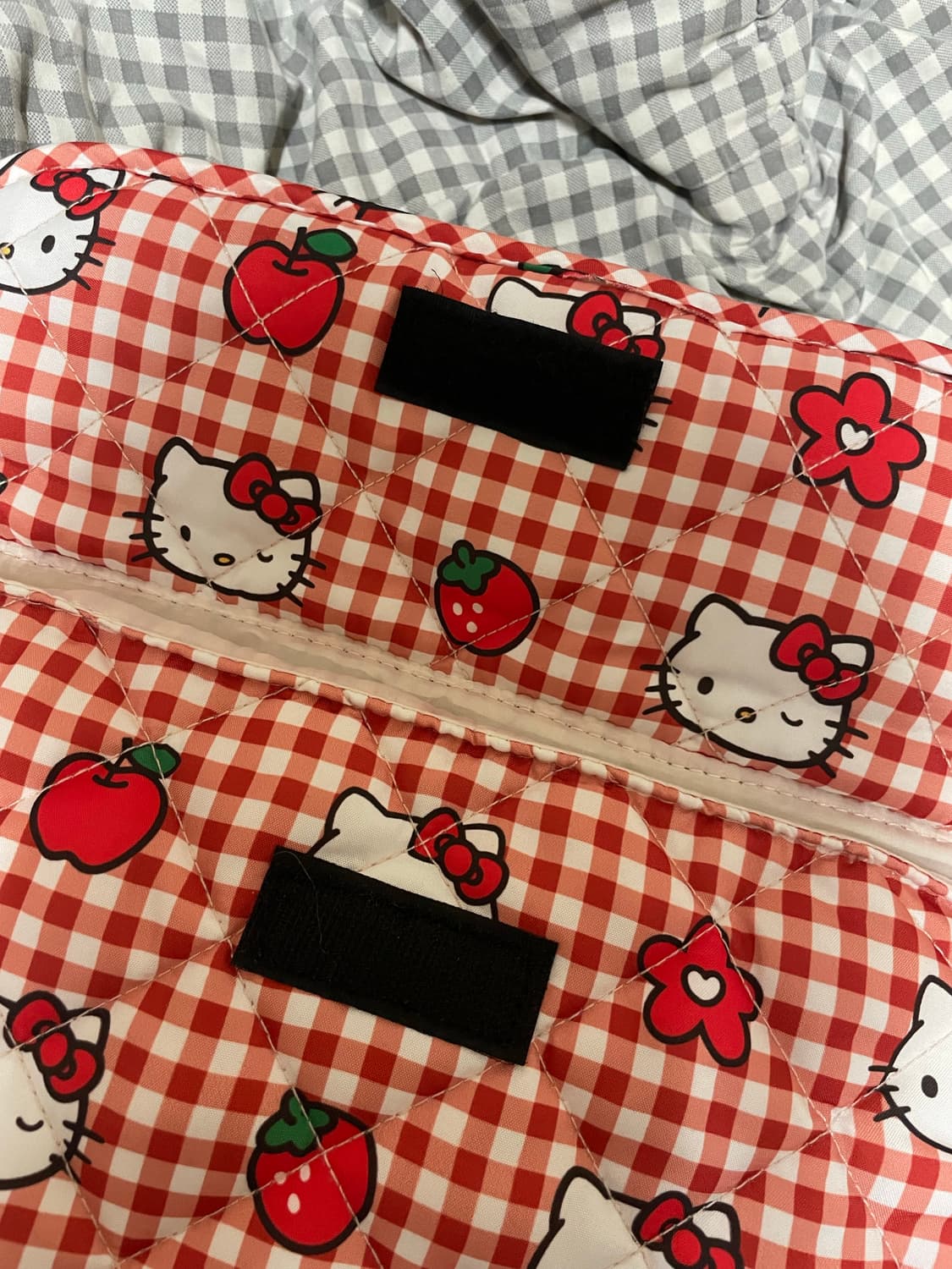 스파오 헬로키티 파우치 상품이미지4