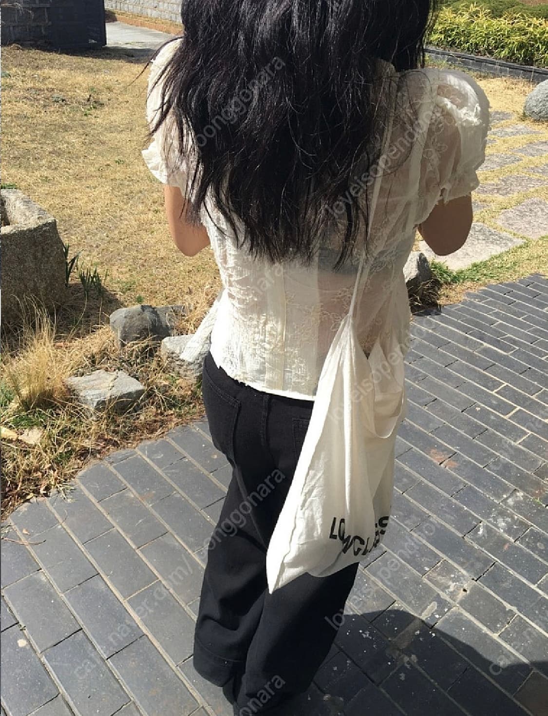 미트미 미닝아웃 퍼프 꽃 타이 블라우스 상품이미지7