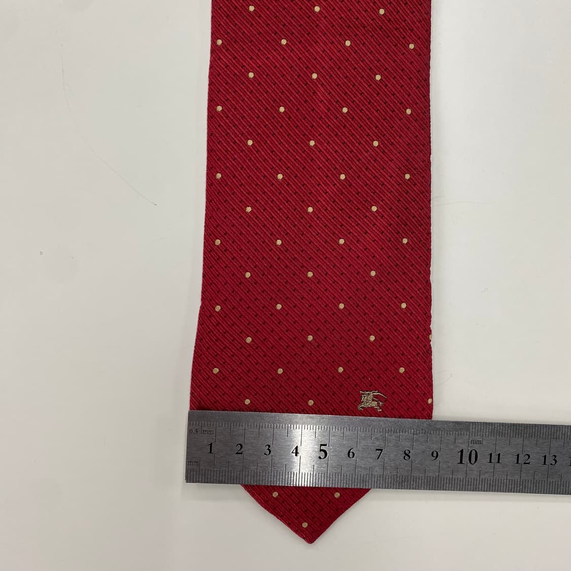 버버리 심플로고 명품 정품 넥타이 (Burberry)8.6cm 상품이미지8