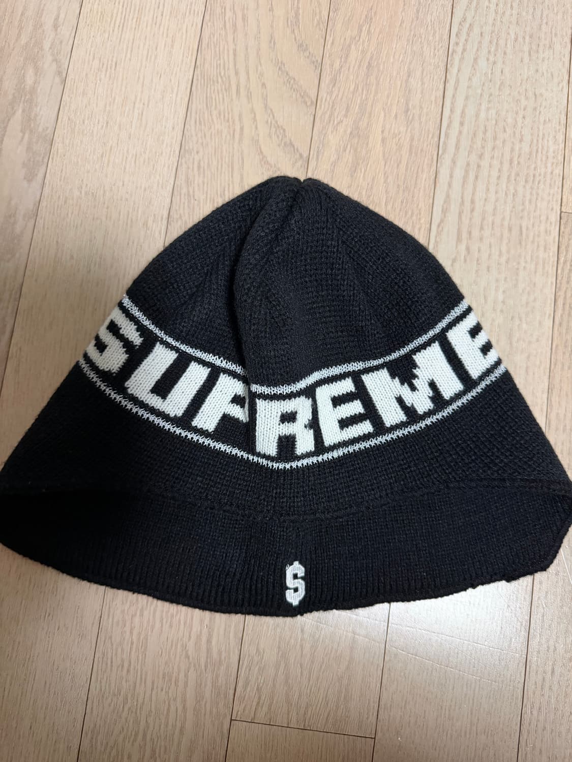 슈프림 이어플랩 비니 블랙 - 23FW 블랙 상품이미지1