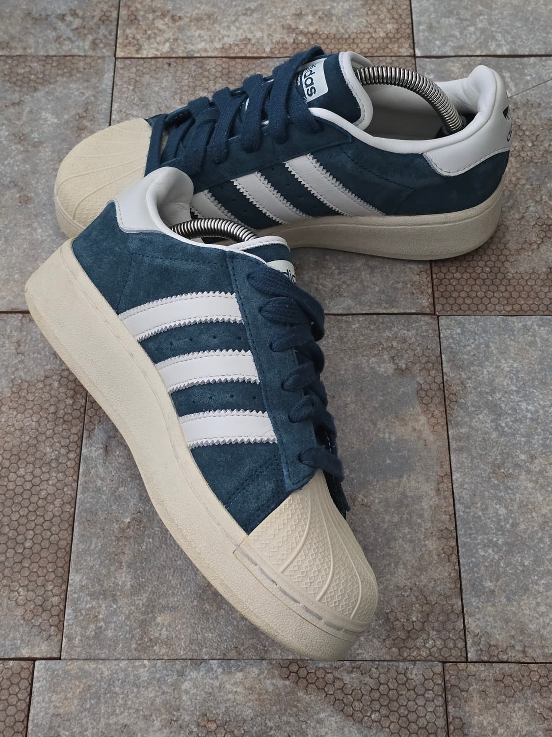 (235)아디다스 슈퍼스타 xlg 아크틱 나이트  상품이미지4